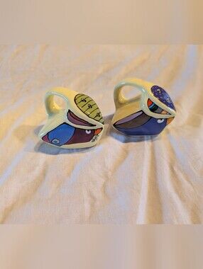2/16$ Vintage Cream and Blue Ceramic Bird Salt And Pepper Shakers